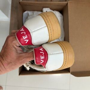 Veja v-10 White Leather nautico pekin red and navy Sneakers